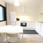 Apartment Forenom Serviced Katuma 8 *