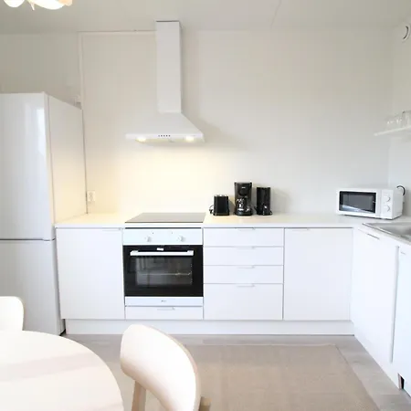 Apartment Forenom Serviced Katuma 8 *